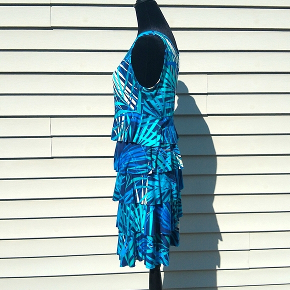 Dress Barn Blue and White palm leaves dress size 6 - Picture 2 of 9